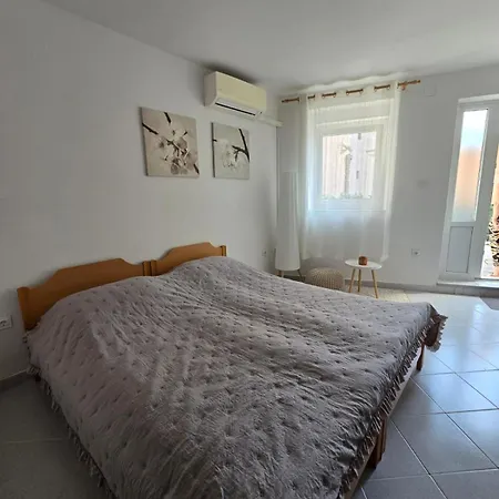 Apartmán House Analisa