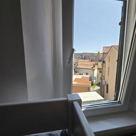 Apartment House Analisa